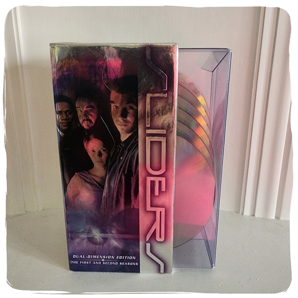 Sliders: Dual-Dimension Edition - First & Second Seasons (6-Disc, DVD, 2004) - Picture 1 of 3